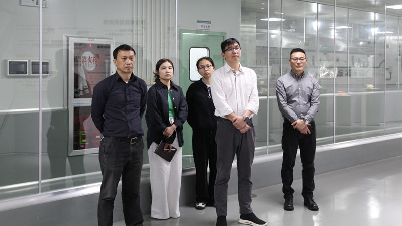 衢州市柯城區(qū)供銷社主任封榮祥調(diào)研浙農(nóng)華盛